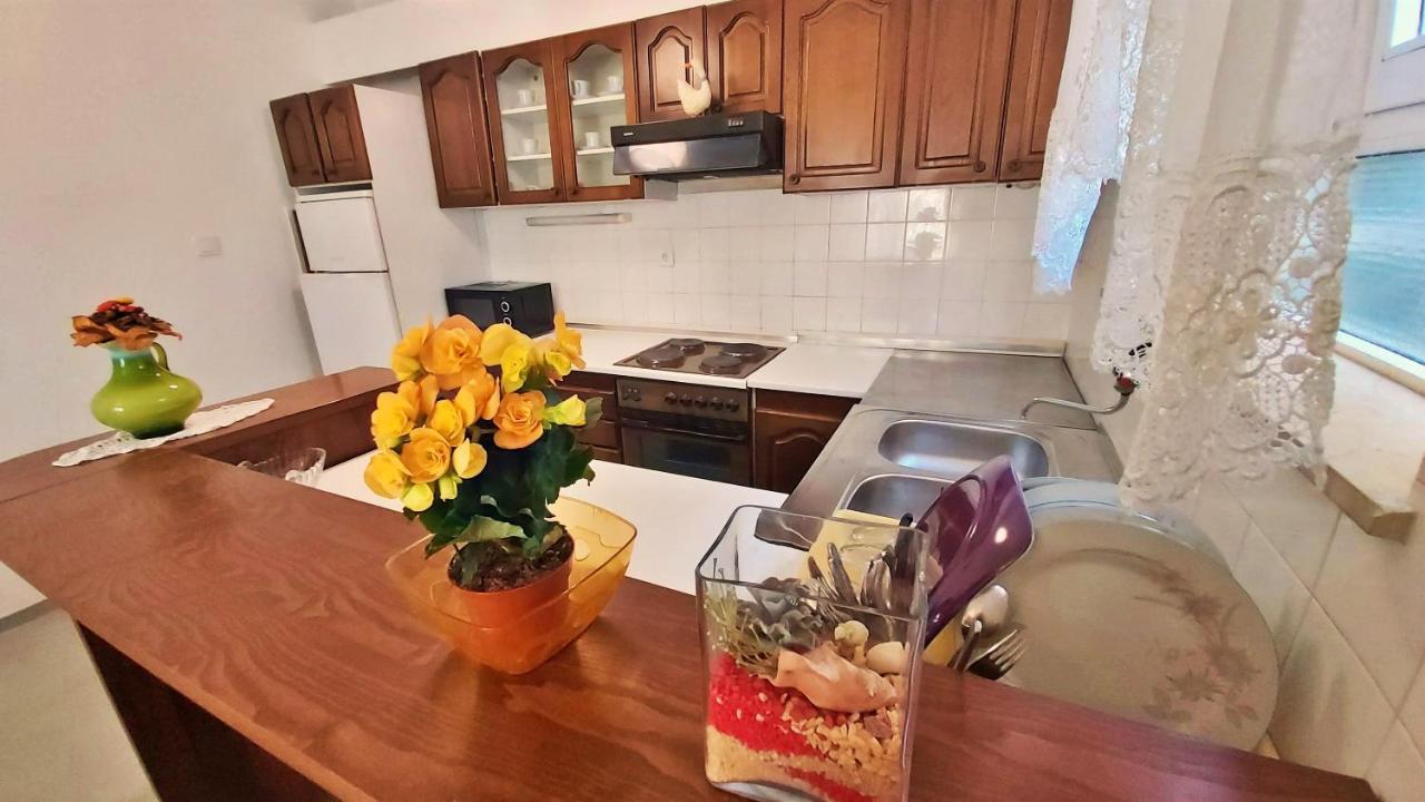 Apartment Cedo Omiš Dış mekan fotoğraf