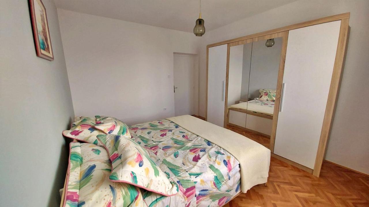 Apartment Cedo Omiš Dış mekan fotoğraf