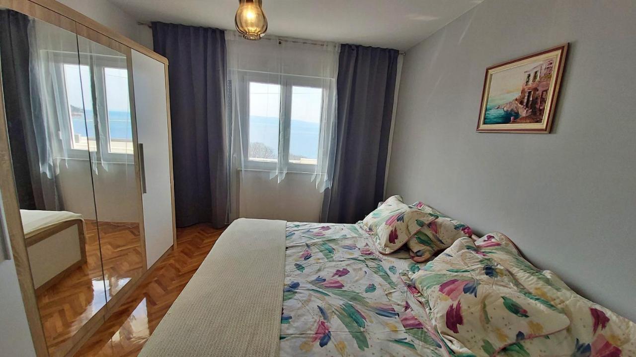 Apartment Cedo Omiš Dış mekan fotoğraf